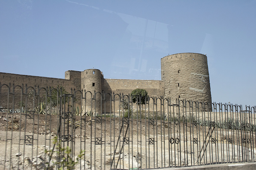 (022) erster Blick auf die Zitadelle