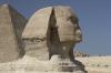 (076) Groe Sphinx von Gizeh, im Hintergrund die Cheops-Pyramide